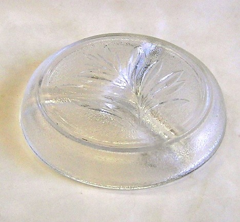 昭和レトロ ガラス丸型仕切り皿（小）3仕切 径11センチ【通販 小皿
