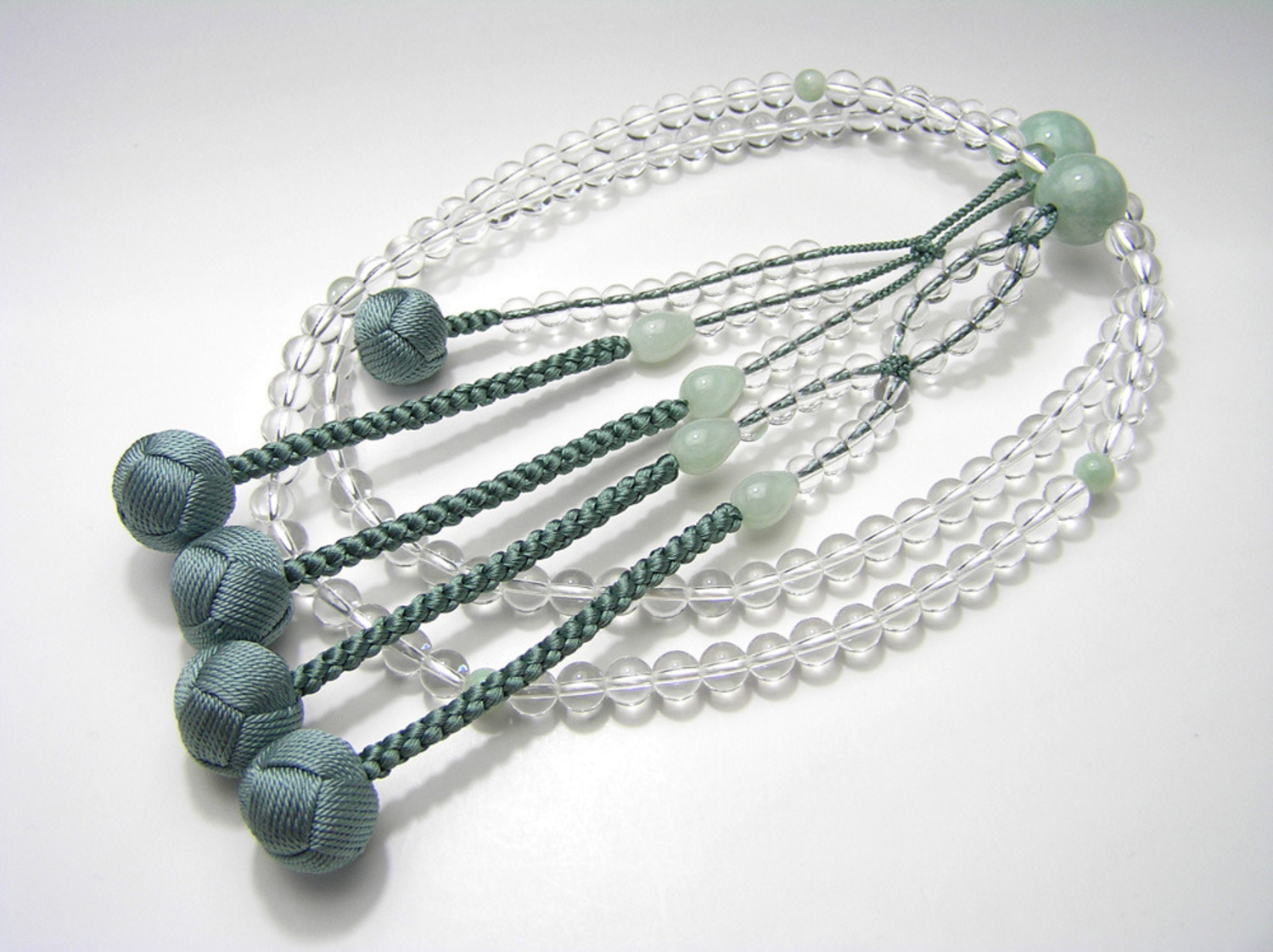 貴石彫刻 ラピス勾玉 ＜ 甲州貴石【オンラインショップ】 ｜数珠・念珠