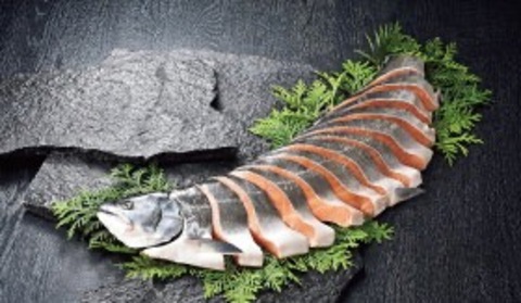 北海道 日高沖 サクラマス半身姿切身 約800g【送料込】