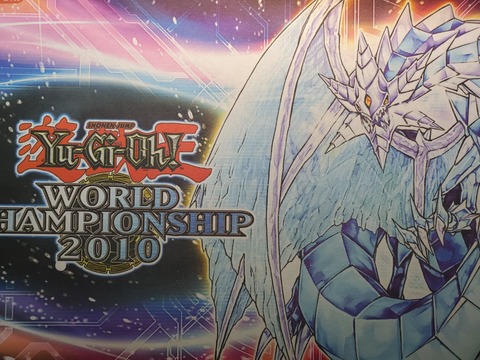使用済品/開封済品】氷結界の龍ブリューナク プレイマット WCS2010(銀 