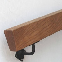 無垢材の手すり