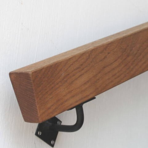 無垢材の手すり