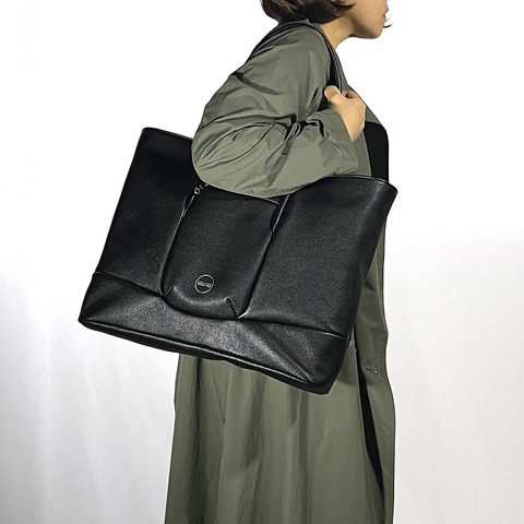Link トートバッグ　着用イメージ