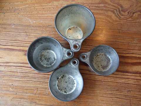 A set of 4 Measure Cups - メジャーカップ４個セット-